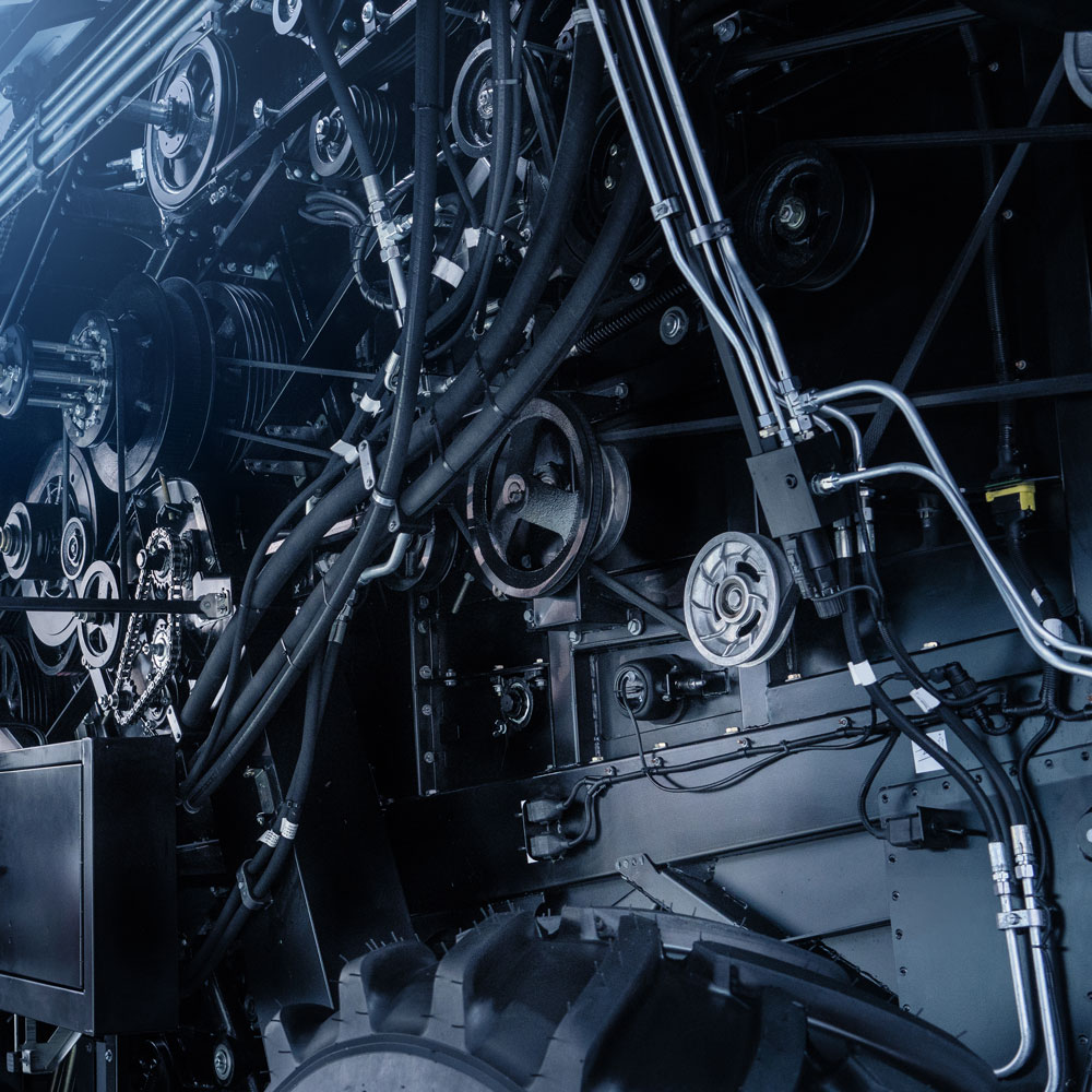 Service for repair and maintenance of agricultural machines 